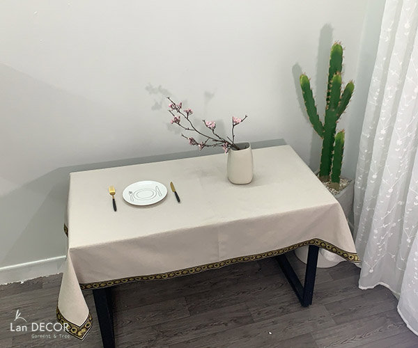 khan-trai-ban-landecor