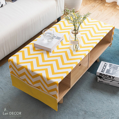 khan-trai-ban-tra-mau-vang