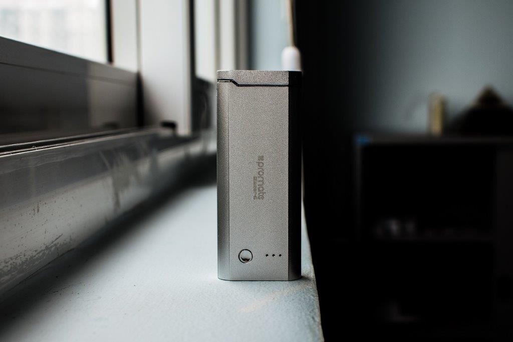 pin-sac-du-phong-6000-mah-kiem-bat-lua-promate-blazer-6-urban-city