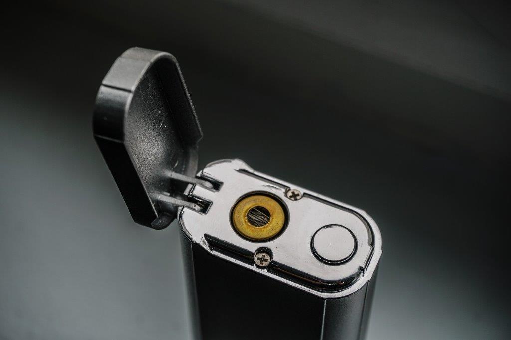 pin-sac-du-phong-6000-mah-kiem-bat-lua-promate-blazer-6-urban-city