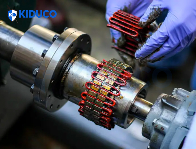 Bảo trì và chi phí