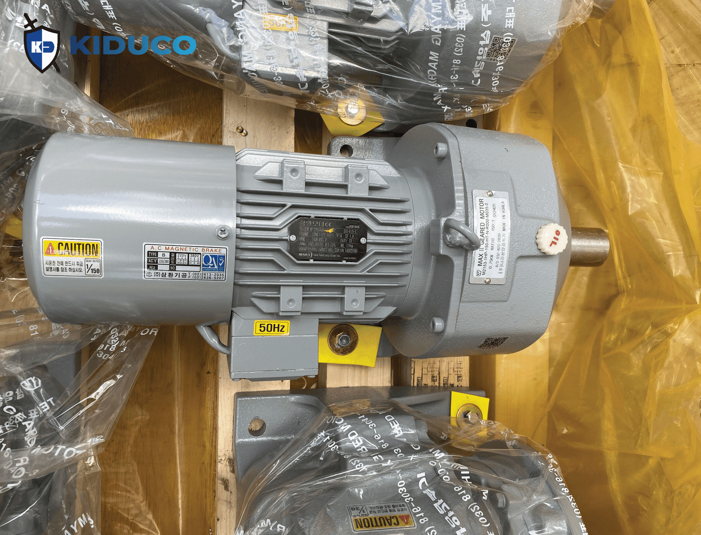 Động cơ giảm tốc