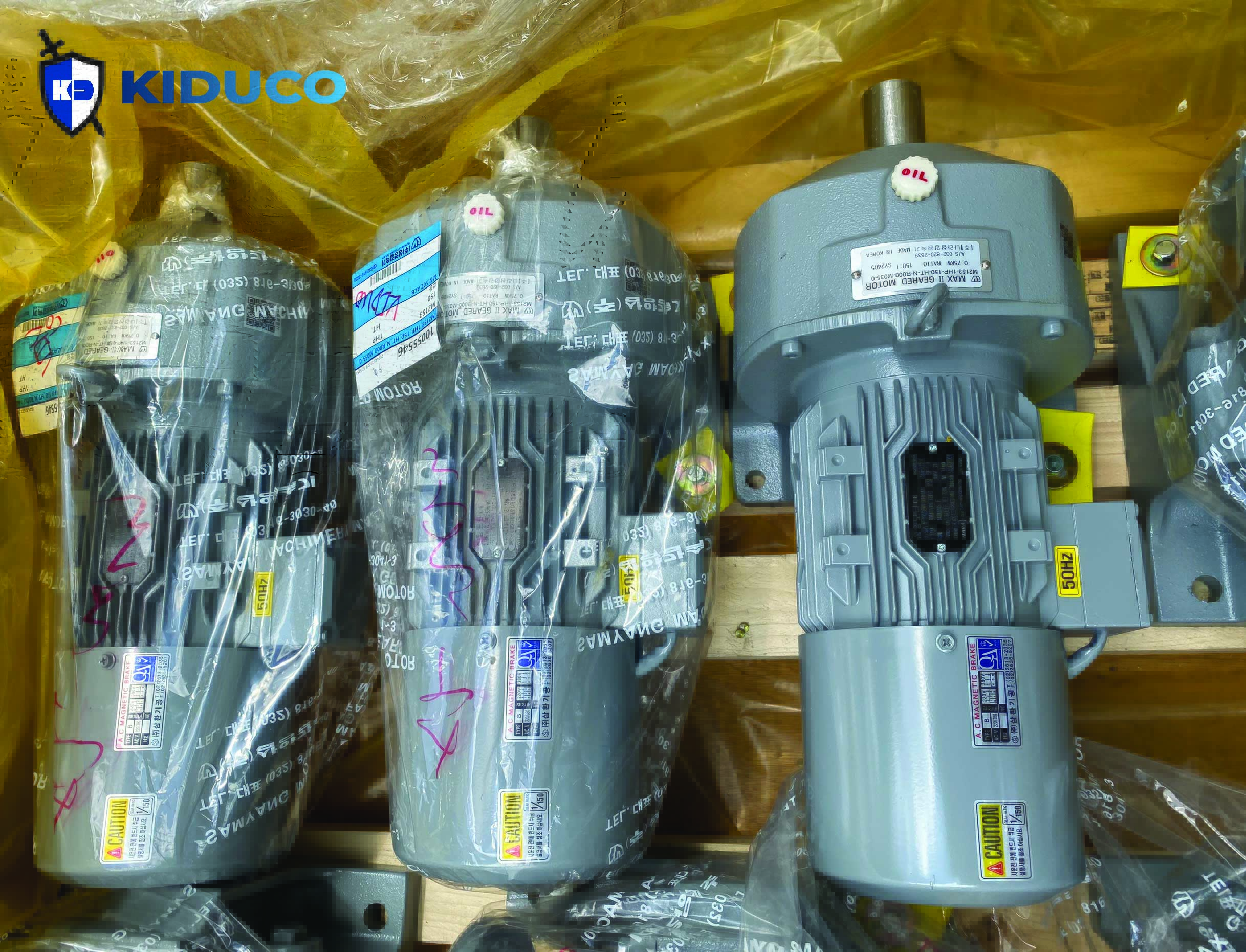 Động cơ giảm tốc