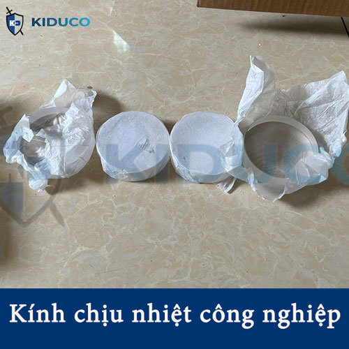 kính chịu nhiệt chống cháy