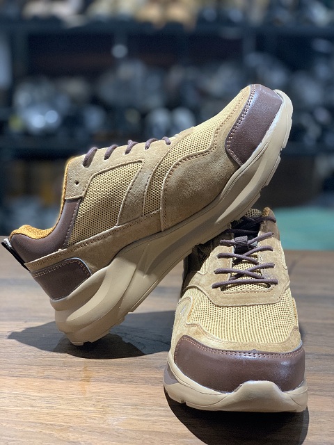 Bảo vệ chân khỏi các vật thể rơi vào