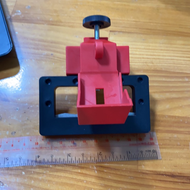 Cấu tạo của khóa CB