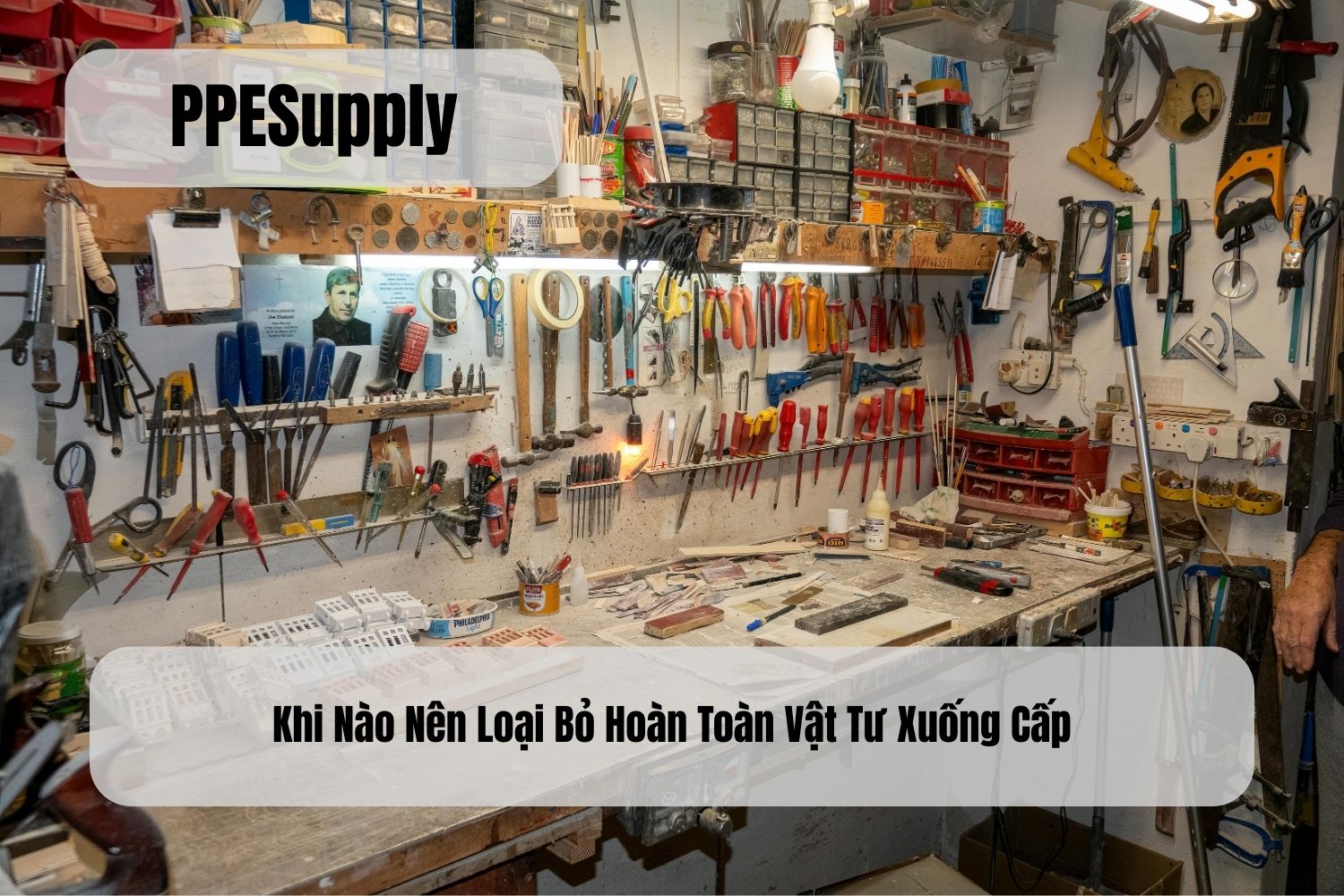 Khi Nào Nên Loại Bỏ Hoàn Toàn Vật Tư Xuống Cấp