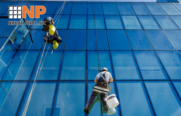 dich-vu-ve-sinh-cong-nghiep-chat-luong-va-uy-tin-nhat-hien-nay-3