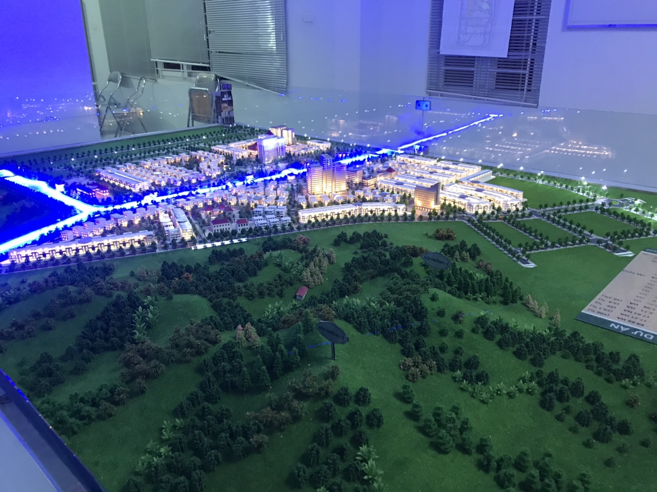 cong-ty-lam-mo-hinh-kien-truc