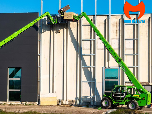 Xe nâng Telehandler 4 Tấn Merlo Panoramic 4017