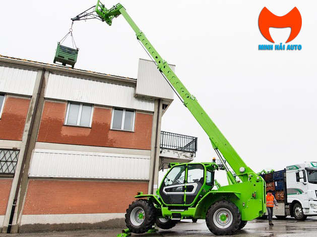 xe nâng Telehandler 5 Tấn Merlo Panoramic 5018