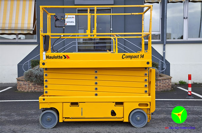 xe nâng người cắt kéo 14m