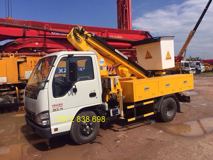 xe ô tô nâng người 12m