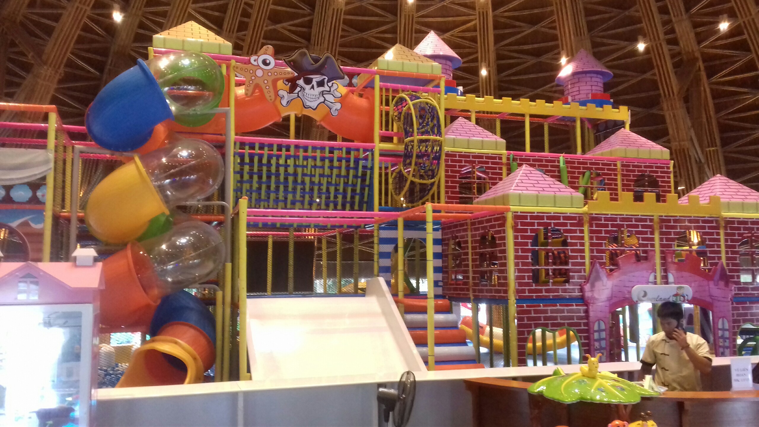 Nhà liên hoàn trong nhà đẹp