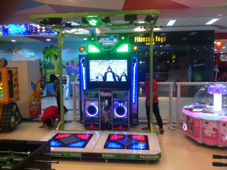 khu vui chơi trẻ em - Máy game audition