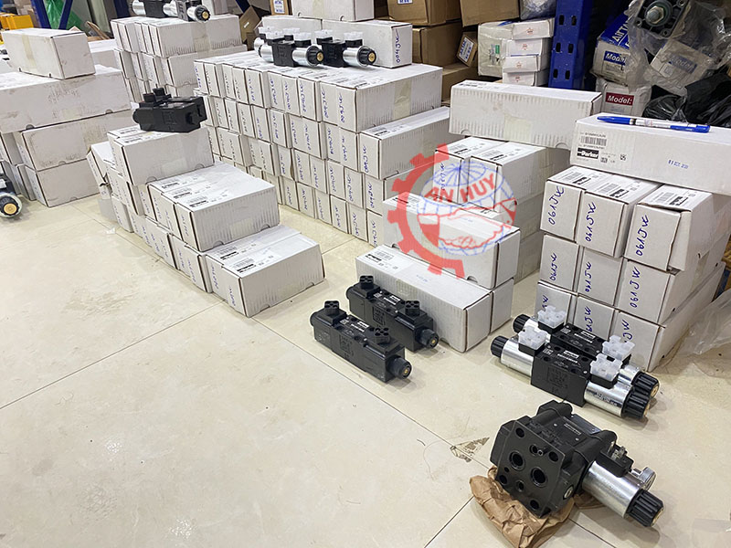 van-gat-tay-thuy-luc-parker