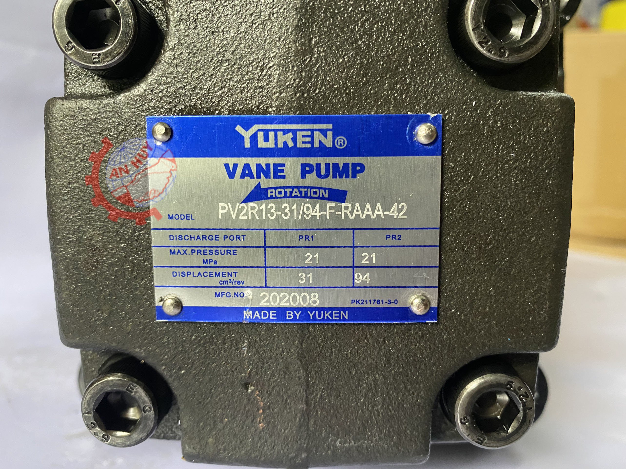 Bơm Yuken PV2R13-31-94-F-RAAA-41.
