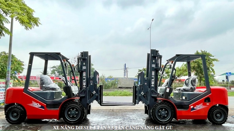 Xe nâng diesel 3 tấn 3.5 tấn càng nâng gật gù