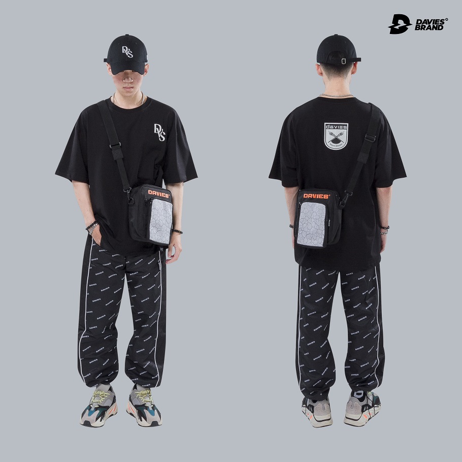 áo thun đen đơn giản