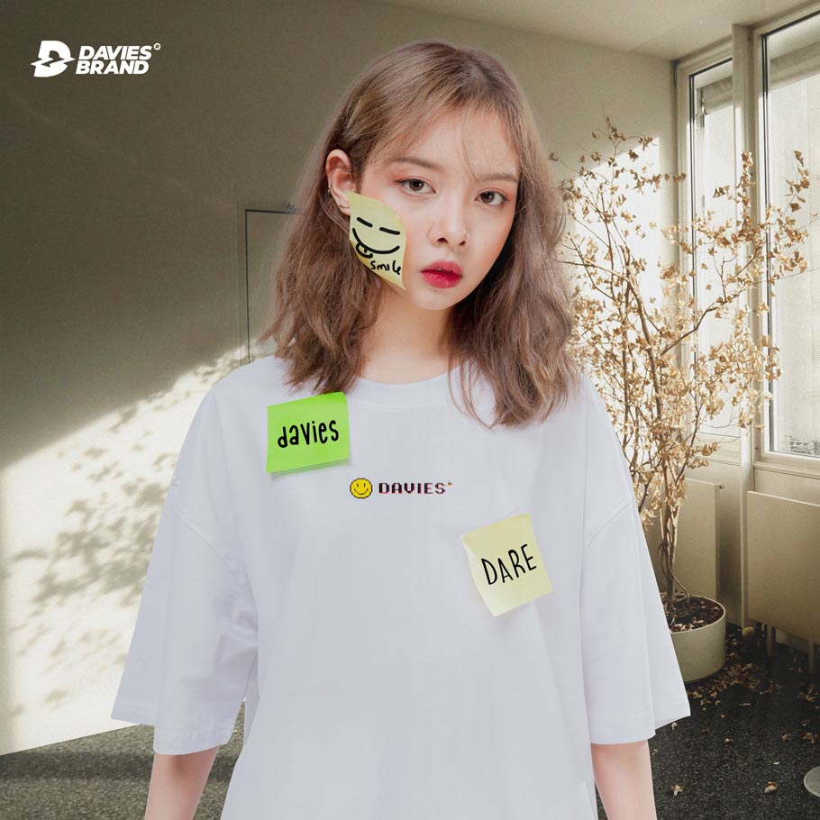 áo thun màu trắng form rộng