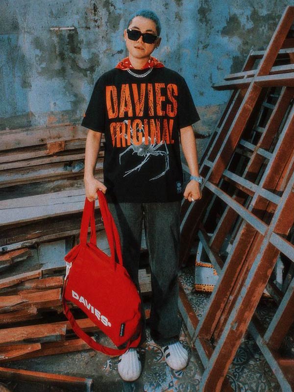 Áo thun form rộng nữ nam đen trắng in hoạ tiết local brand Davies