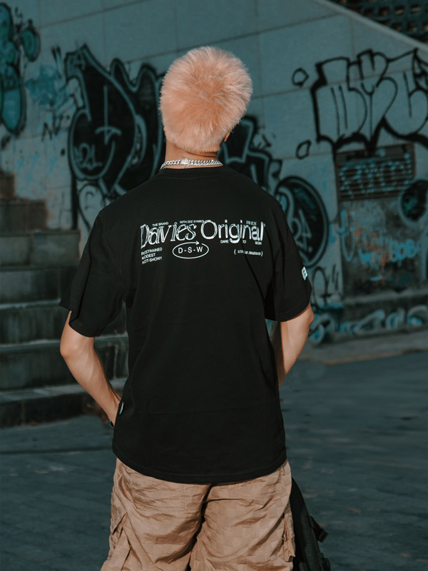 Áo thun local brand nam nữ form rộng màu đen Davies