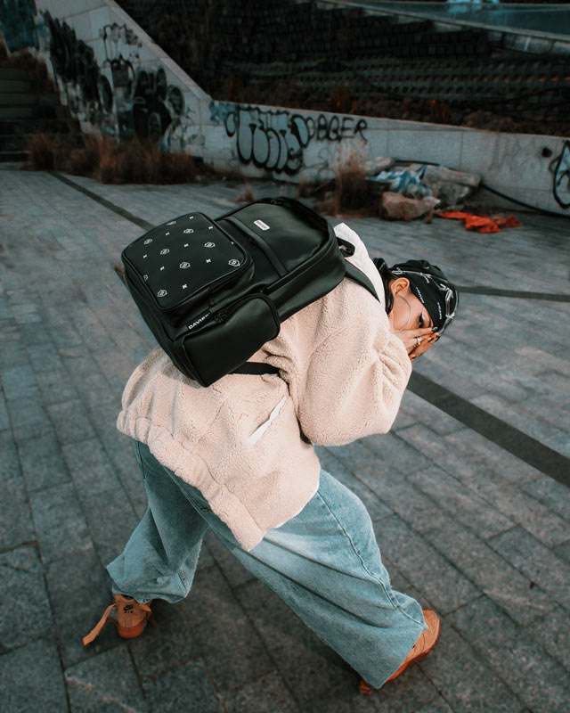 Balo local brand đi học màu đen hoạ tiết đẹp Special Backpack