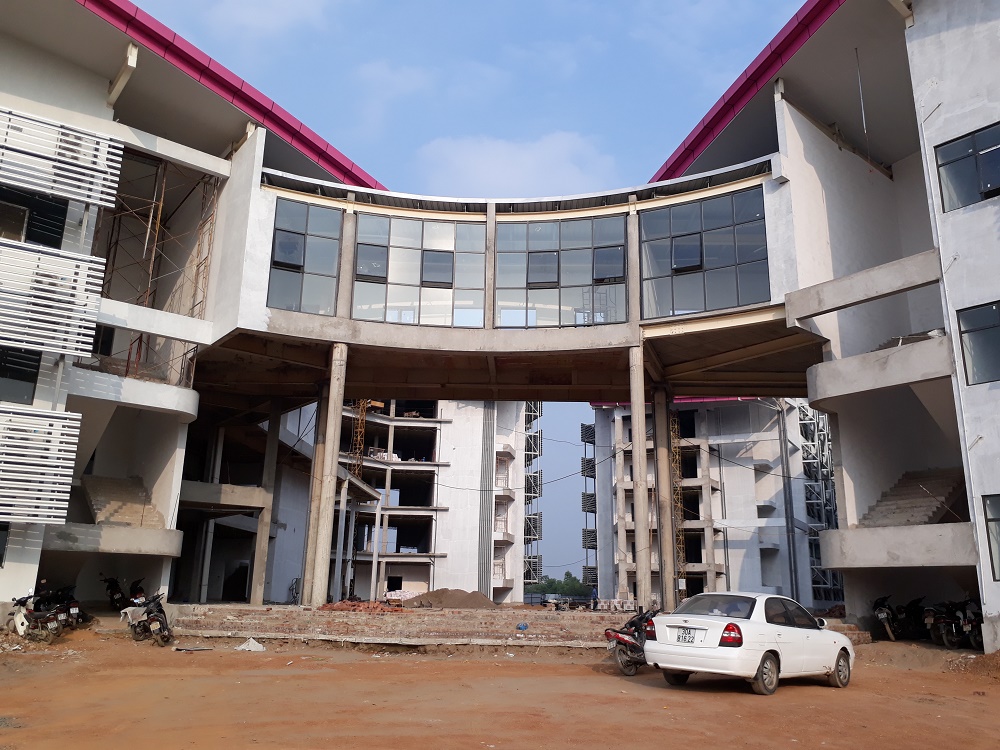 Mặt ngoài dự án