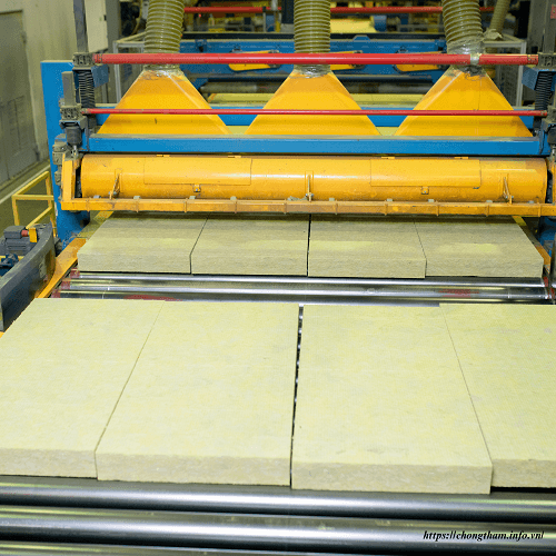 bông thủy tinh được dùng cho hệ thống cách âm