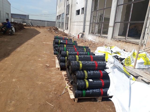 màng chống thấm tập kết tại công trường