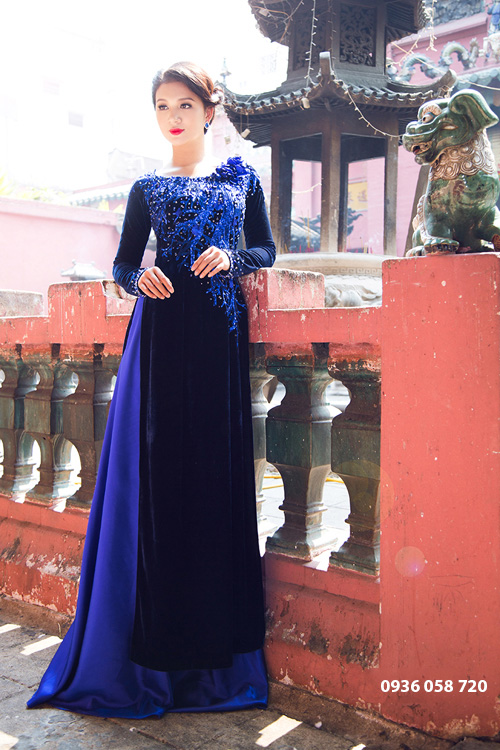 áo dài nhung thêu đẹp cho mẹ tại hà nội