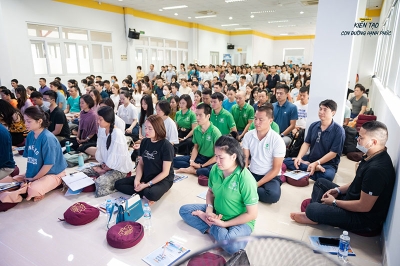 CB Quản lý tham gia khoá học chánh kiến 2 (6) Hình 6. Cán bộ - Quản lý System Fan tham gia khoá học Chánh kiến 2