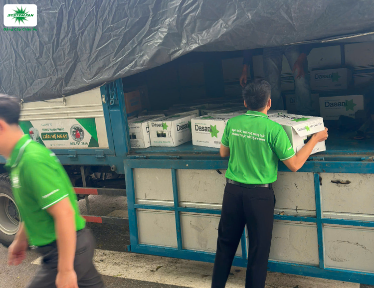 Công tác chuẩn bị thực phẩm, nhu yếu phẩm tại Hà Nội 4