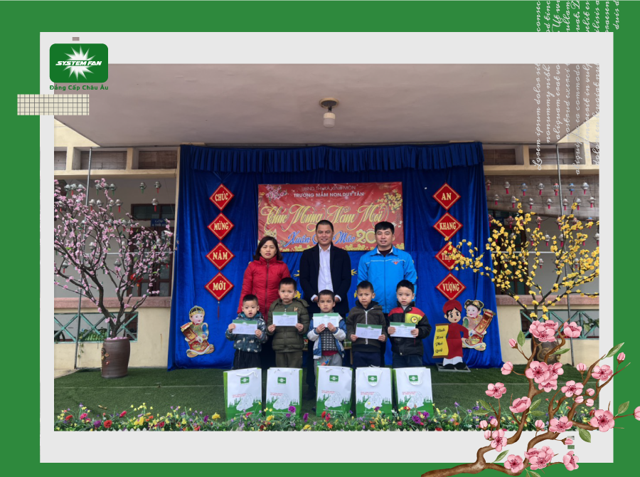 Trao quà cho học sinh trường mầm non Duy Tân Trao quà cho học sinh trường mầm non Duy Tân