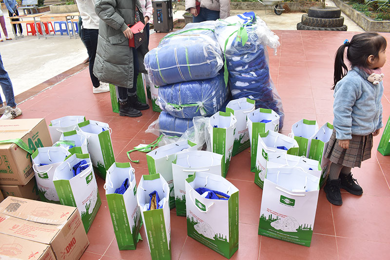 Công tác chuẩn bị trao quà 2 Công tác chuẩn bị trao quà thiện nguyện (Hình 3)