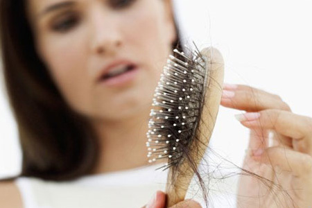 Cách chữa bệnh rụng tóc nhiều hiệu quả của phụ nữ