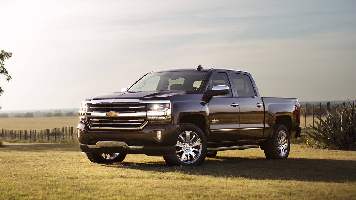 chevrolet-silverado-hoan-toan-moi-muon-ha-guc-ford-f-series