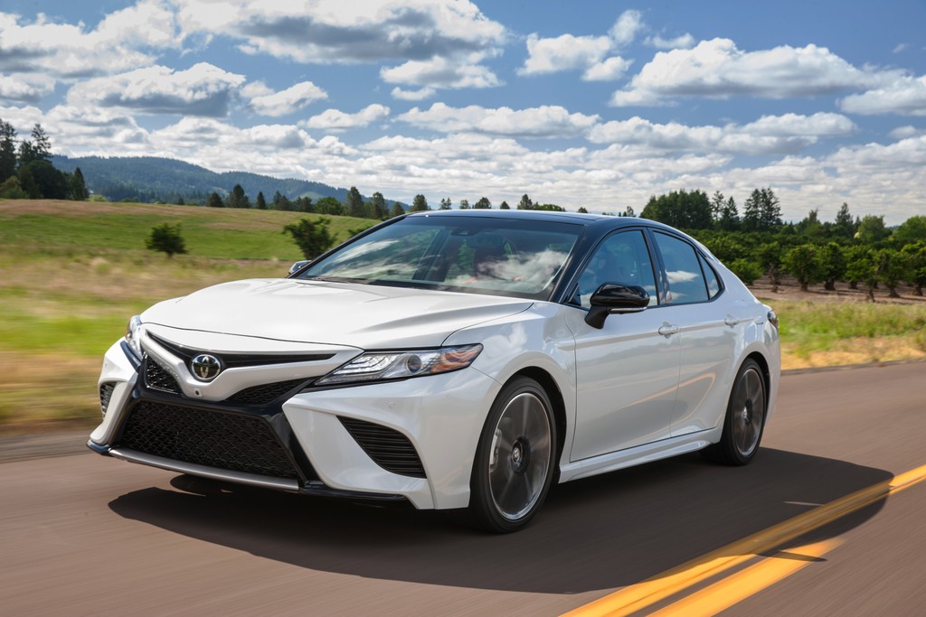 toyota-camry-xse-2018-ban-my-ve-viet-nam-se-co-gia-du-kien-hon-2-6-ty-dong