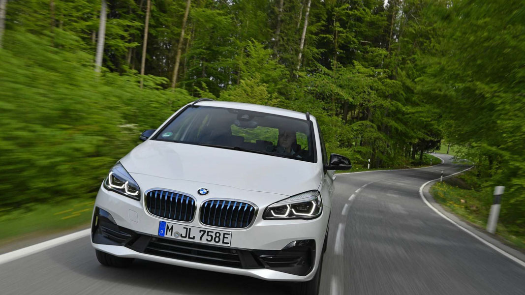 bmw-2-series-2019-dong-xe-minivan-tuyet-dep-danh-cho-gia-dinh