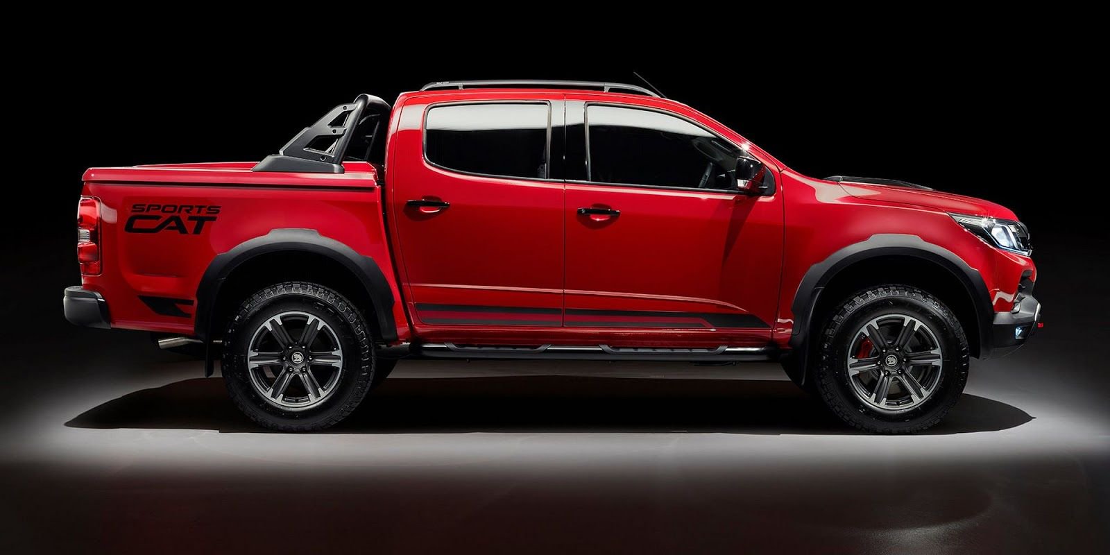 ngam-nhin-bien-the-sport-cat-cua-mau-ban-tai-chevrolet-colorado