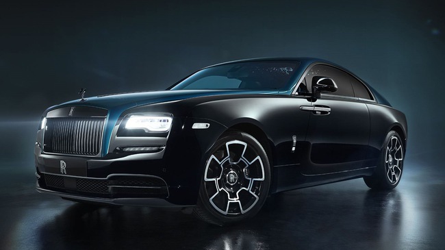 rolls-royce-ra-mat-bo-suu-tap-adamas-black-badge-moi
