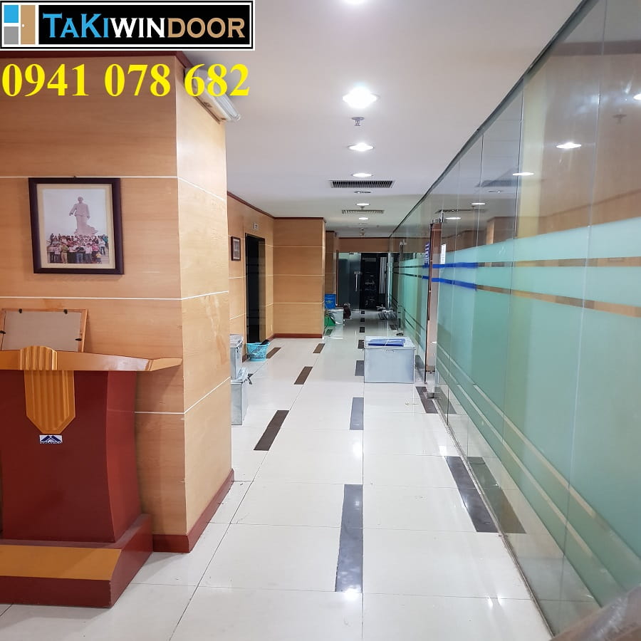 Thi công vách kính cường lực tại Hải Phòng