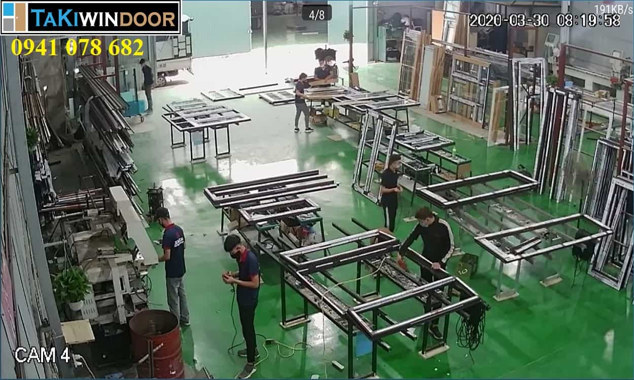 xưởng gia công lắp đặt cửa nhôm kính tại Đông Triều Quảng Ninh