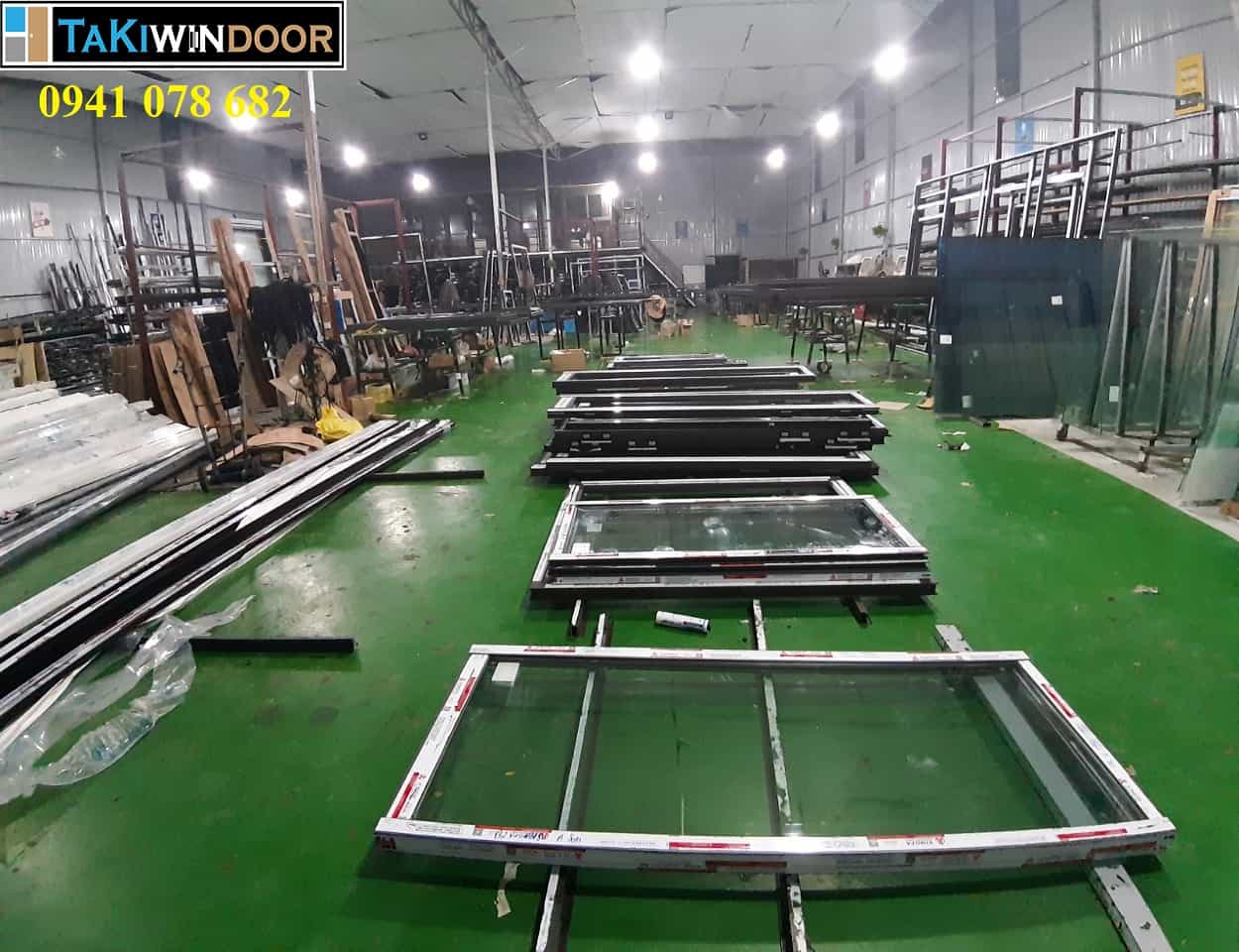 Xưởng sản xuất cửa nhôm của Takiwindoor tại Vĩnh Phúc