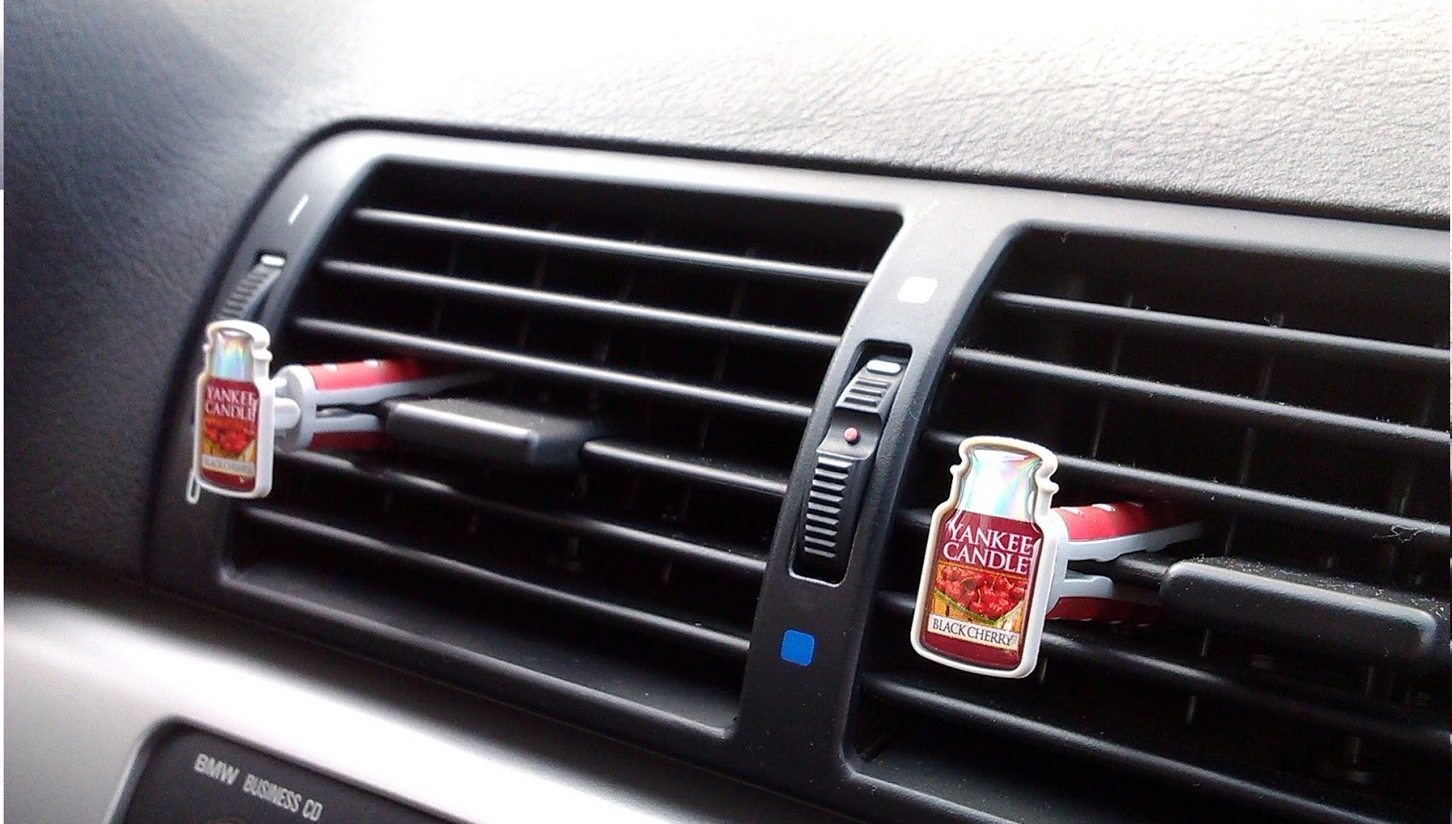 que thơm xe Yankee Candle