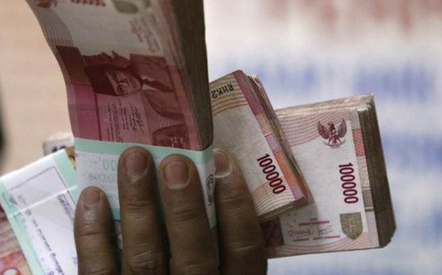 dong-tien-cua-indonesia-roi-xuong-thap-nhat-ke-tu-1998-khung-hoang-chau-a-co-lap