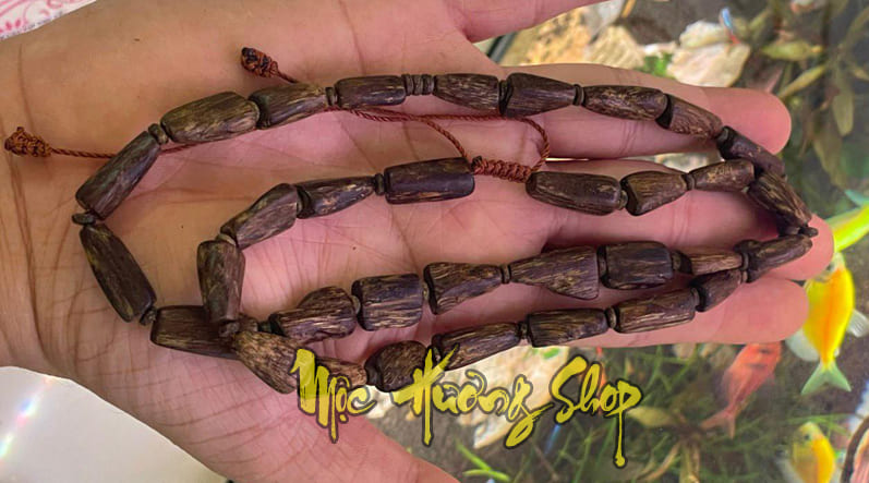 Vòng tay gỗ trầm hương xuất xử Brunei