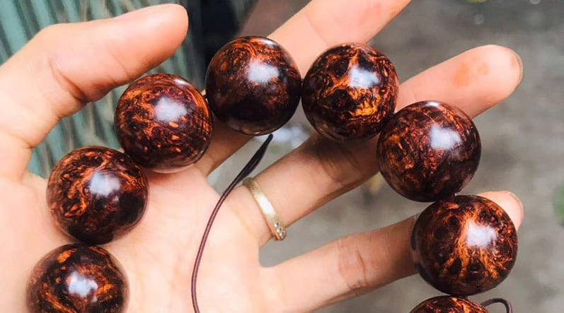 Vòng gỗ sưa đỏ quảng bình 20mm 800 năm tuổi