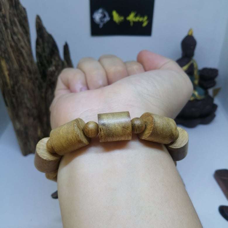 Vòng Trầm Hương Trúc 14mm Tốc Trầm Núi Rừng Tự Nhiên Thơm Dịu Ngọt