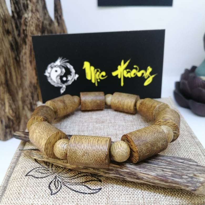Vòng Trầm Hương Trúc 12mm Tốc Trầm Núi Rừng Tự Nhiên Thơm Dịu Ngọt